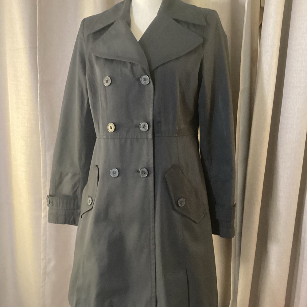 DKNY black double breasted trenchcoat size small